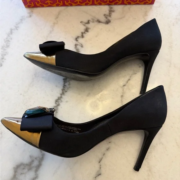 Tory Burch Black and Bronze Beetle Heels Rare - Picture 8 of 12